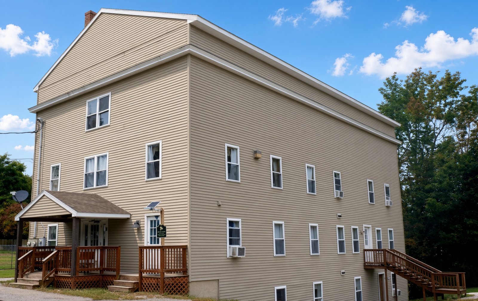 18 Maple Street, Limerick, Maine